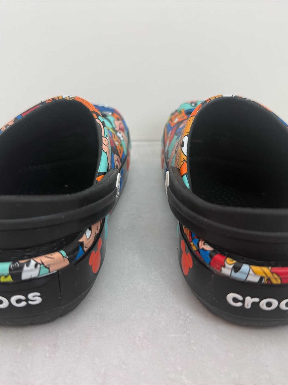 Disney Black Mickey & Friends Toddler Crocs size 8 - Picture 3 of 11